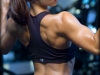 fit-girl-lat-pull-downs