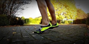 Vibram-Fivefingers-Seeya black yellow road running
