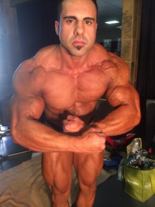 Build Monster Pecs With Bodybuilder, Freddie Klopper's Chest Training Guide!