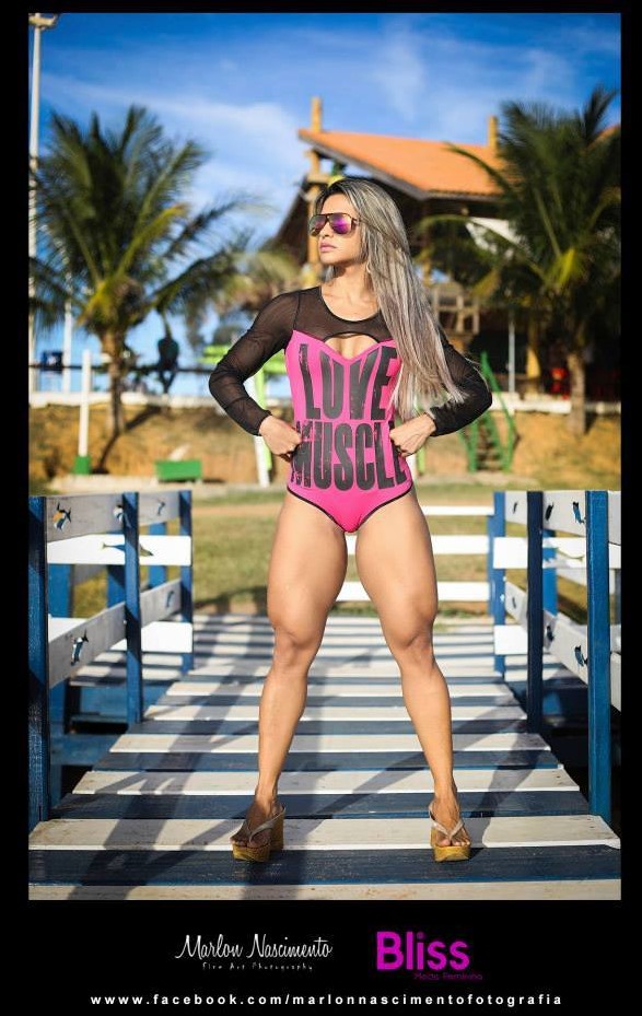 Interview With IFBB Brazilian Fitness Model, Aline Barreto