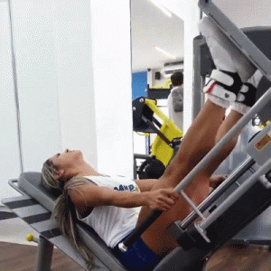 Fitnish.com Interview With IFBB Brazilian Fitness Model, Aline Barreto