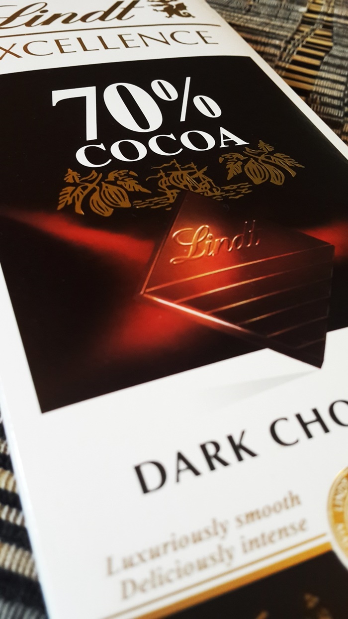 Dark Chocolate Review Lindt 70 Cocoa FitNish.com