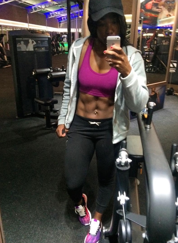 Legs And Abs Training With Zinhle Masango!