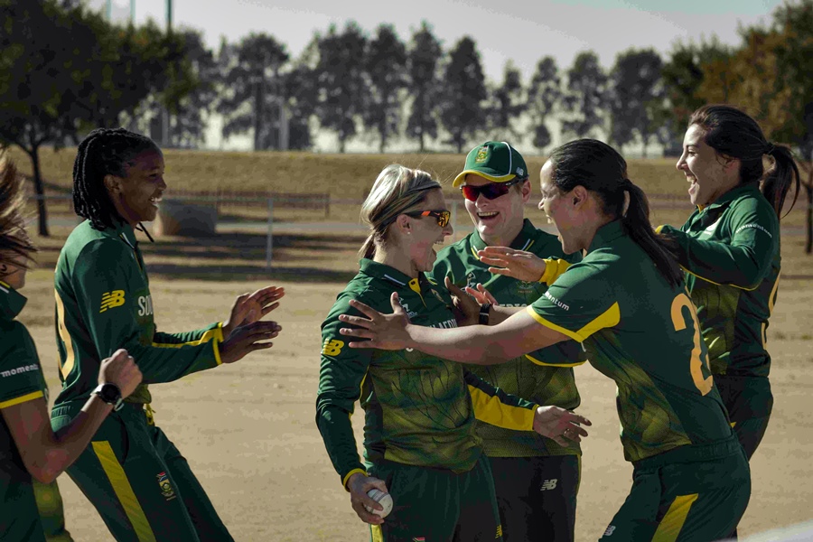 The Momentum Proteas Women’s Cricket Team, #ALWAYSRISING