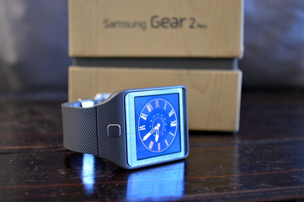 A Look at the Samsung Gear 2 Neo Smart Watch