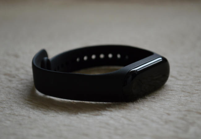 A Look At The Xiaomi Mi Band 3 Smart Watch & Activity Tracker | FitNish.com