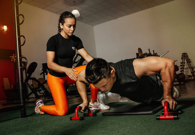 personal trainer push ups