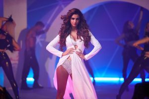 Disha Patani Workout And Gymnastics Motivation!