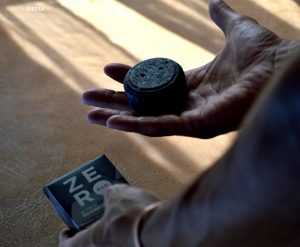 A Review Of Zero Bar's New Addition, The Charcoal Shampoo Bar
