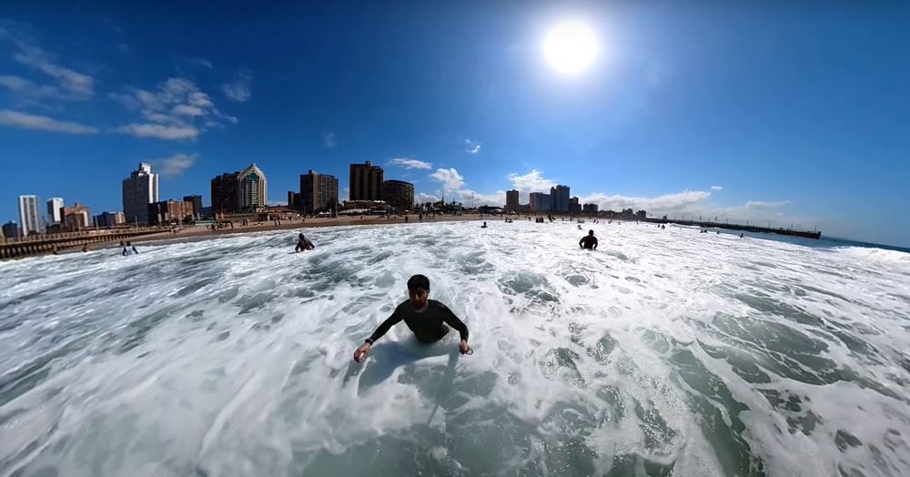AMAZING BEACH VIEWS! Surf, Swim, Sun, Walk In Durban South Africa