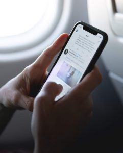 social media cell phone